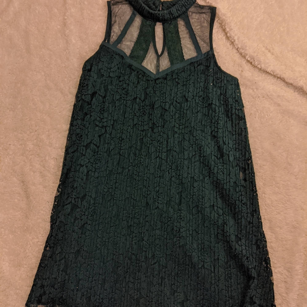 Dress - Picture 2 of 3